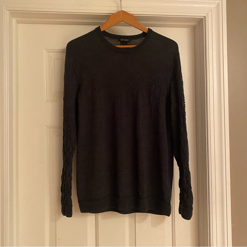Aether Wool Sweater Size XL Crinkle design